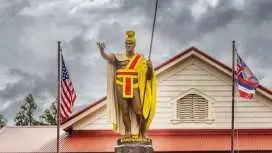 Self-guided walking audio tour in Honolulu