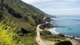 Audio-guided driving tour along Big Sur Highway 1