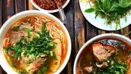 Hue Street Food Tour by Cyclo