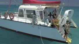 凱恩斯礁石一日遊浮潛與水肺潛水