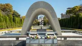 Hiroshima and Miyajima 1 Day Bus Tour for Cruise Passengers