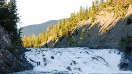 Banff 7 Iconic Stops with Lake Minnewanka from Canmore/Banff