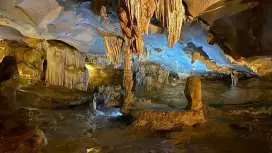 Tour du thuyền trong ngày tuyệt vời nhất tại Vịnh Bai Tu Long: Khám phá những viên ngọc ẩn giấu và phong cảnh hoang sơ.