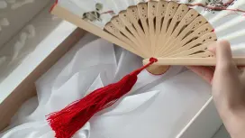 首爾弘大韓式扇子繪畫書法課程 | 用韓文書寫您的名字 | 含傳統茶飲 | 最多4位客人