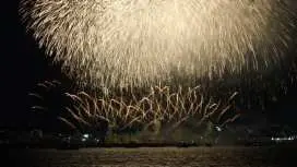 4月11日【限時特惠 | 私人包船】乘船體驗琉球海上火祭!尊享專屬座位,遠離人群(含餐食)