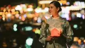 会安夜景摄影一小时体验:搭船游览河上,欣赏璀璨灯笼