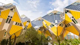 オランダのロッテルダム、デルフト、ハーグへの日帰り旅行。マドゥロダム・ミニチュアワールドも含まれています。