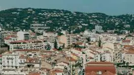 Cannes Luxury Escape: Perfume, Cocktails & Riviera Secrets