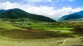 迷你團・不丹經典 8 日|五星UMA頂級下午茶&108座佛塔&不丹吊橋|2人成行・專車不併團・不含機票