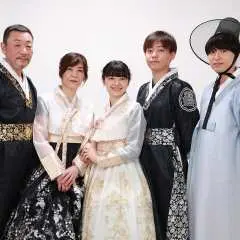 [ออกเดินทางจากโซล] เช่าชุดฮันบก + ถ่ายภาพในสตูดิโอ หรือทัวร์ถ่ายภาพกลางแจ้งที่พระราชวังเคียงบกกุง