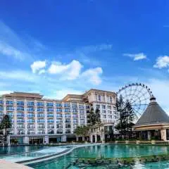 Add-on High Speed ​​Rail tickets for Up to 25% Off| E-Da Royal Hotel Kaohsiung & High Speed ​​Rail round-trip tickets | High Speed ​​Rail Holiday | Free VASO Braised Pork Rice Set Meal for departures before March 31st