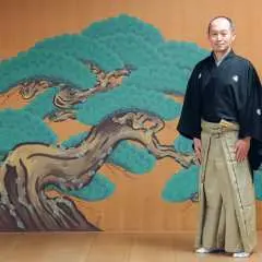 Buổi hội thảo về kịch Noh với nghệ sĩ kịch Noh đời thứ 12, Kinjiro Ezaki, người từng là diễn viên kịch Noh chính thức cho lãnh chúa Himeji (Himeji, tỉnh Hyogo).