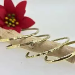 [Bunkyo Ward, Tokyo] Let's make a bangle using beautiful yellow brass called Wa-kodo through engraving.