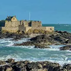 Normandy: Mont-Saint-Michel and Saint-Malo Private Shuttle|France