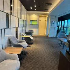 基希訥烏國際機場(RMO) | Main Terminal | Business Lounge | 貴賓室服務