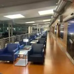 弗朗西斯科·薩·卡內羅機場(OPO) | Main Terminal | Airport Lounge | 貴賓室服務