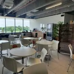 埃內斯托·科蒂索茲國際機場(BAQ) | Main Terminal | Avianca VIP Lounge | 貴賓室服務