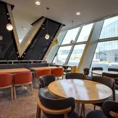 蓋達爾‧阿利耶夫國際機場(GYD) | Terminal 1 | Premium Bank Lounge | 貴賓室服務
