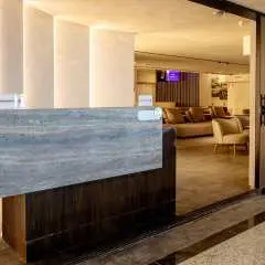 坦克雷多·內維斯國際機場(CNF) | Terminal 1 | BRT Lounge Confins | 貴賓室服務