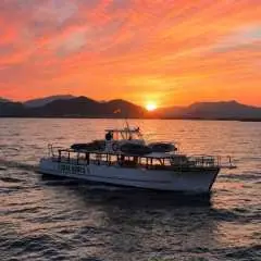 Sunset boat trip in Alcudia Bay with tapas and snorkelling