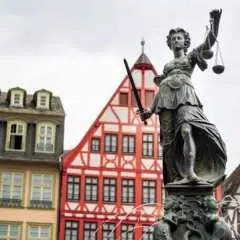 Discover the Instaworthy areas of Frankfurt with a local
