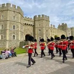 Windsor Castle, Stonehenge and Bath with lunch in a 14th-century pub