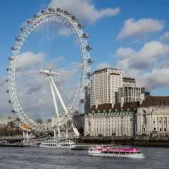 Eye on the Thames river cruise