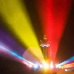 Niagara Falls: Light up the Falls & Dinner Tour|Canada