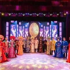 Da Nang: Ao Dai Show