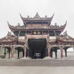 Chengdu 1-Day Private charter car Tour / Dujiangyan / Wuhou Temple / Jinli Ancient Street / Du Fu Thatched Cottage / Exploring Chengdu's History and Culture