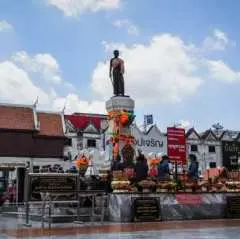 曼谷往返呵叻府私人接送服务 | 泰国