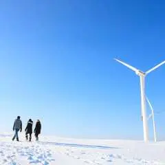 來自首爾的平昌鱒魚節:冰釣與雪上樂趣