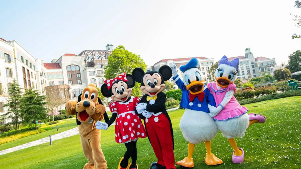 中國|上海迪士尼樂園酒店 Shanghai Disneyland Hotel|可選擇早鳥優選方案 (含雙早+樂園門票+餐飲優惠券)