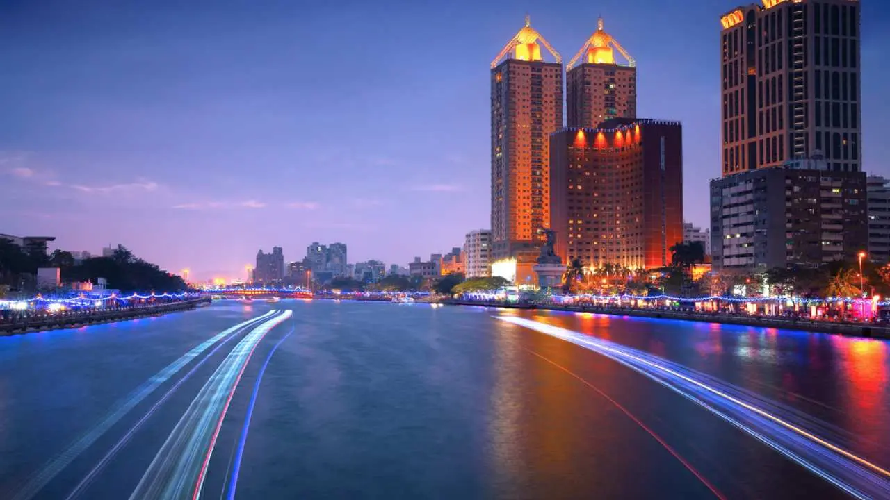 Kaohsiung Love River | Love Boat Ticket | Departs from Ambassador Hotel Station (Purchase and Use Now)