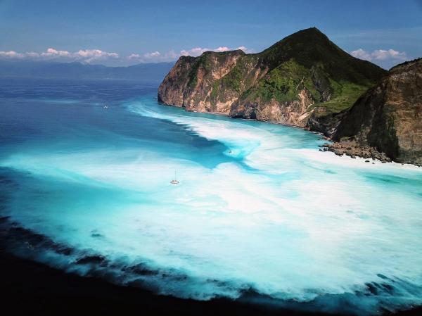 宜蘭龜山島牛奶海|帆船遊艇+SUP 立槳
