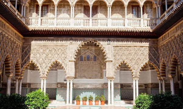 Guided tour of Alcázar of Seville with skip-the-line tickets
