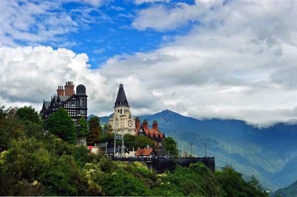 Up to 25% Off For High-speed Rail Add-on | Nantou Sunshine Villa, Carplus Car Rental 2-Day Self-Drive, and Round-trip High-speed Rail Ticket