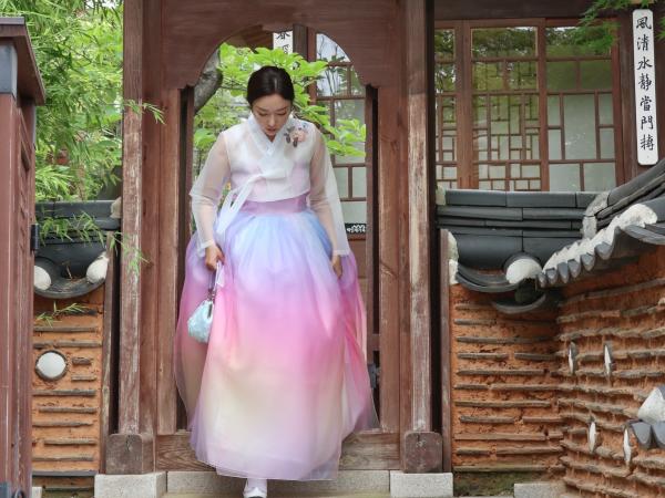 [Rental Time Extension Event ~12/31] Gyeongbokgung Palace Changdeokgung Hanbok Rental, Gongju Hanbok | South Korea