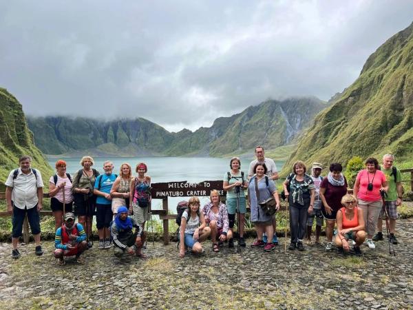 菲律賓皮納圖博火山健行一日遊|卡帕斯登山步道&越野吉普車體驗