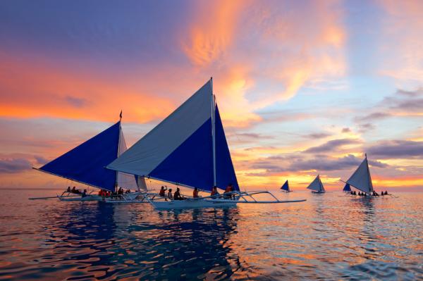 長灘島私人旅遊:預算 Paraw Day 或日落航行 |菲律賓