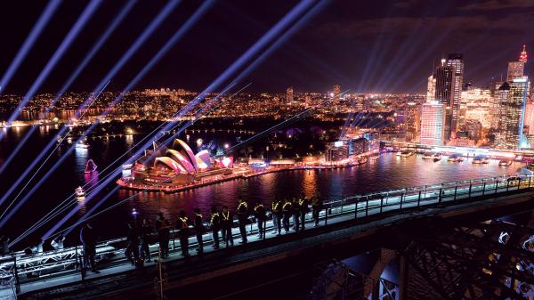 澳洲|雪梨燈光音樂節(Vivid Sydney)&海港大橋登頂體驗