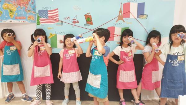台北內湖|【英語兒童烹飪科學營隊】【4-10歲】STEAM 科學與料理夏令營|世界美食護照營+Colour Rainbows
