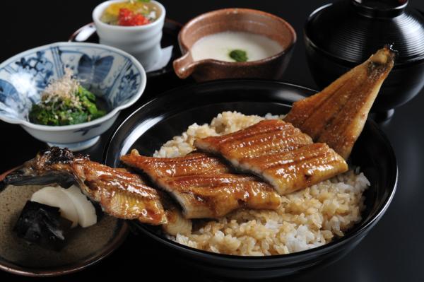 日本京都|440年历史怀石料理店・鳗鱼饭|山ばな 平八茶屋