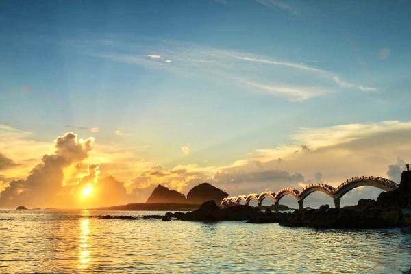 Taitung|Customized private charter car tour|Binhai, Rift Valley, South Loop route|Guide service included