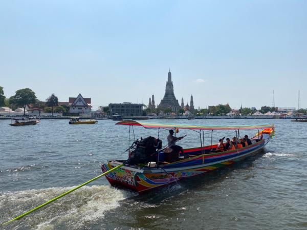 前往藝術家之家的私人曼谷運河之旅和前往鄭王廟的嘟嘟車之旅|泰國