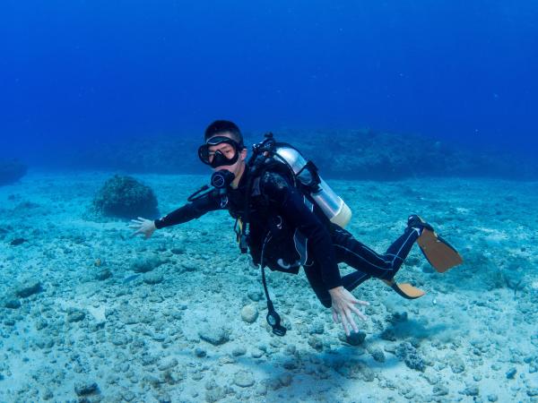 屏東小琉球潛水|探索拉美海洋教育訓練中心|水肺潛水|FUN DIVE