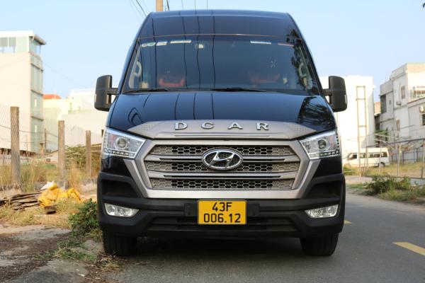 Private Transfer from Da Nang International Airport (DAD) to Da Nang city &  Hoi An city  By Limousine D Car
