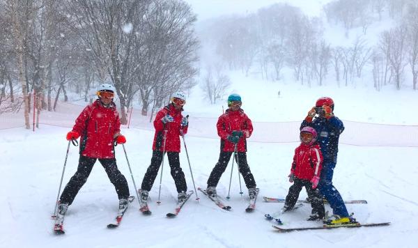 日本北海道|二世古Niseko私人滑雪教練|1~4人小班制・半日&一日課程|中英日對應