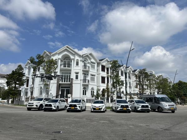 Dịch vụ đưa đón riêng từ bờ biển Phú Mỹ đến Thành phố Hồ Chí Minh/Vũng Tàu/Đường hầm Củ Chi