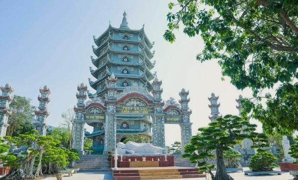 Private Check-in Tour 5 Hours | Airport pick-up visiting Da Nang Cathedral / Han Market (Linh Ung Pagoda, Dragon Bridge & Hotel drop-off in Da Nang/ Hoi An | Vietnam